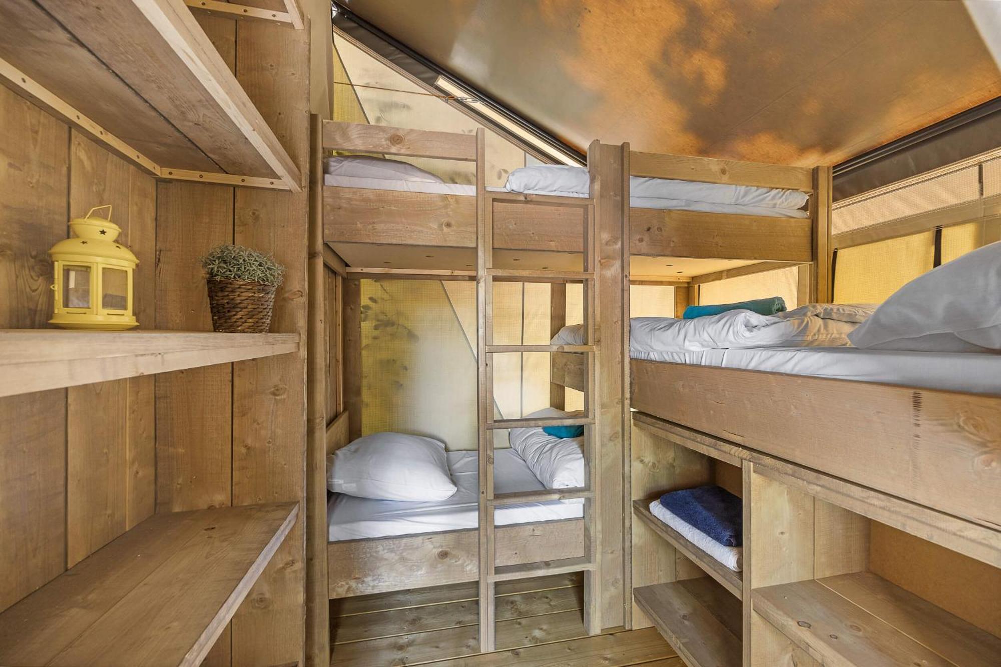 Easyatent Safari Tent Park *